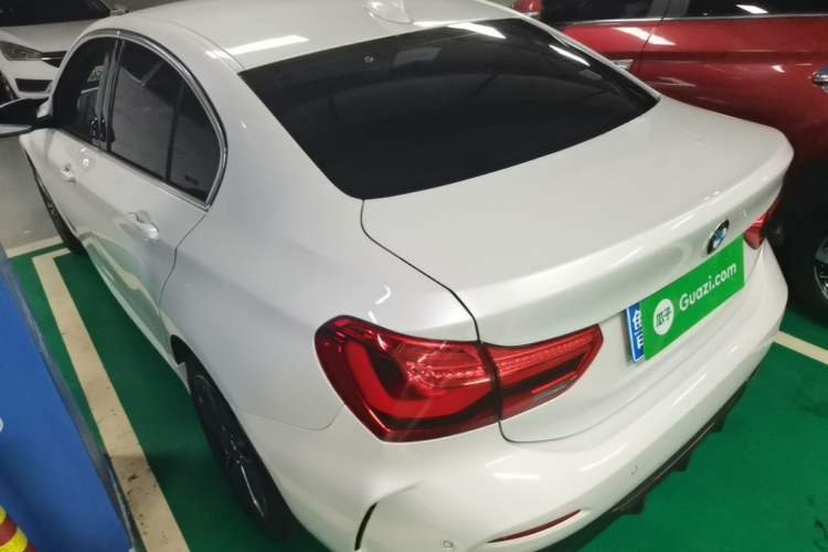 BMW 120i 2021 — 4