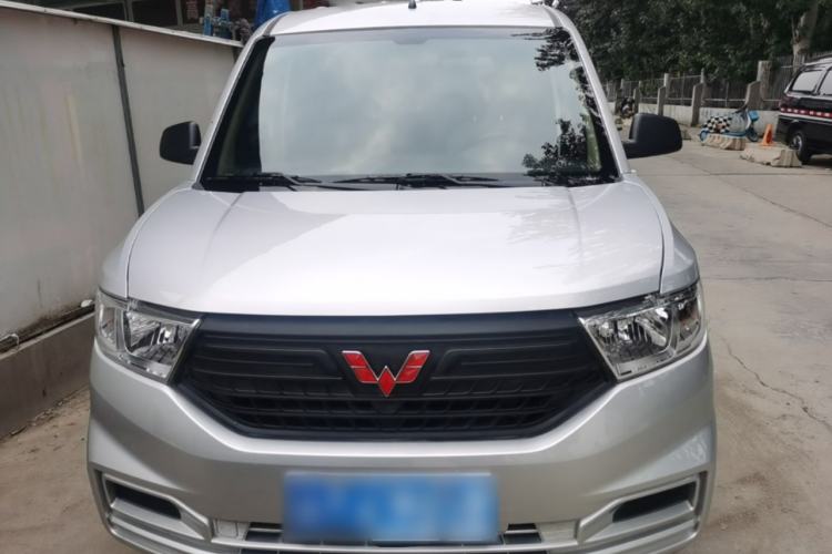 Wuling Hongguang V 2022 — 2