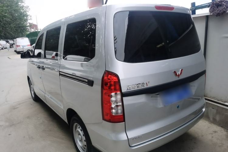 Wuling Hongguang V 2022 — 4
