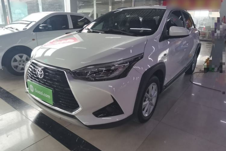 Toyota Yaris L 2020 — фото 1