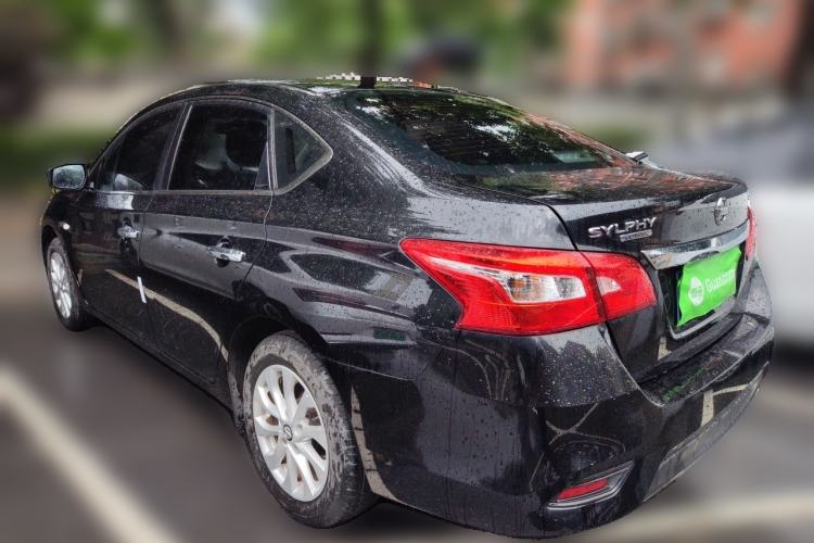 Nissan Sentra 2022 — 4