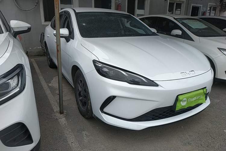 BYD Seal 05 DM-i 2025 — фото 3