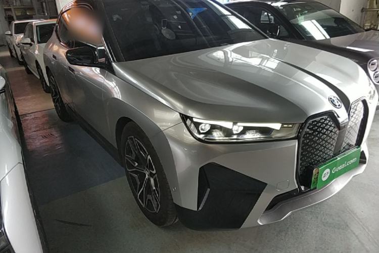BMW iX 2022 — 3