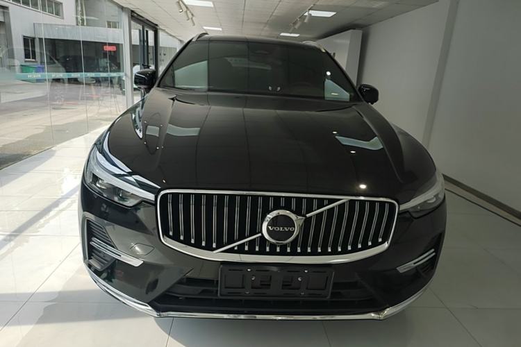 Volvo XC60 2024 — фото 2