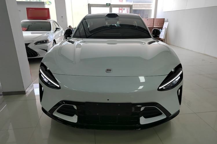 Xiaomi YU7 2025 — 2