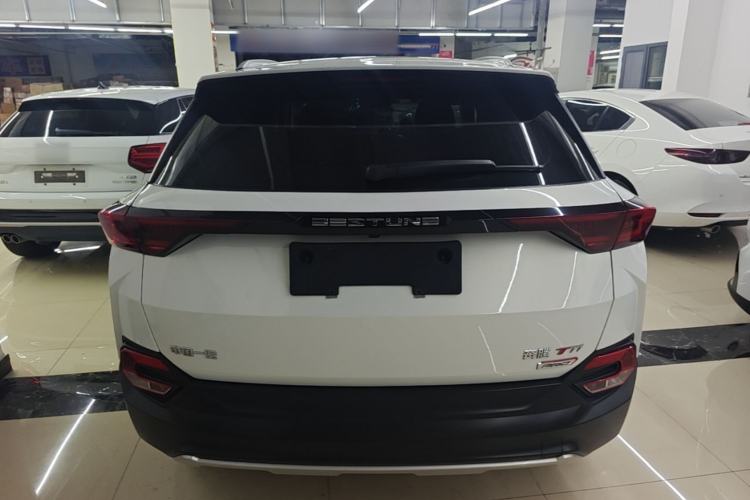 Bestune T77 2021 — 5