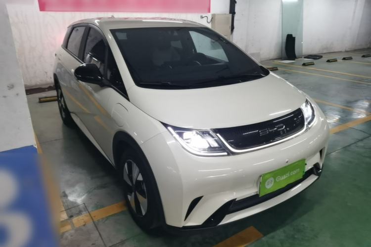 BYD Dolphin 2023 — 3