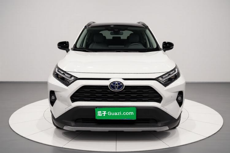 Toyota RAV4 2023 — 2
