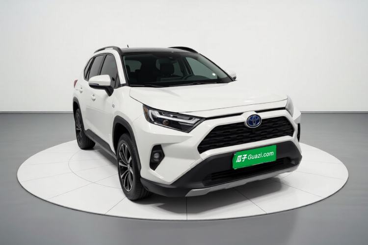 Toyota RAV4 2023 — 3