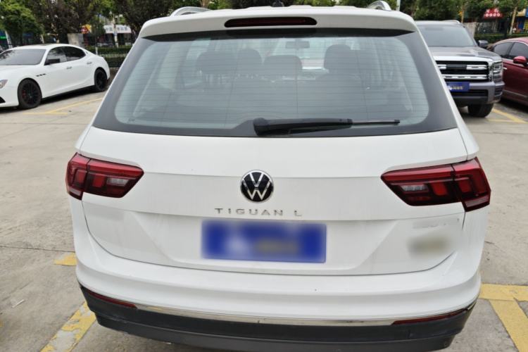 Volkswagen Tiguan L 2021 — 5