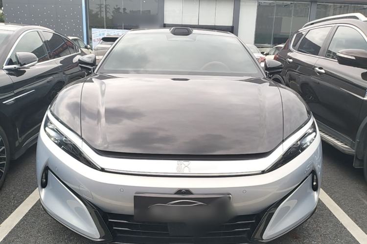 BYD Han L 2025 — 2