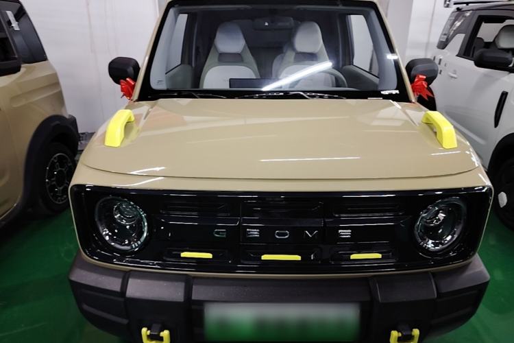Geely Panda 2025 — 2