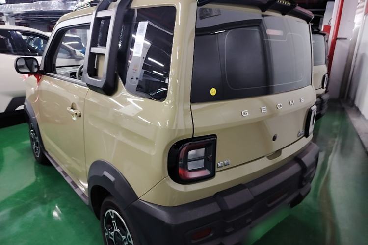 Geely Panda 2025 — 4