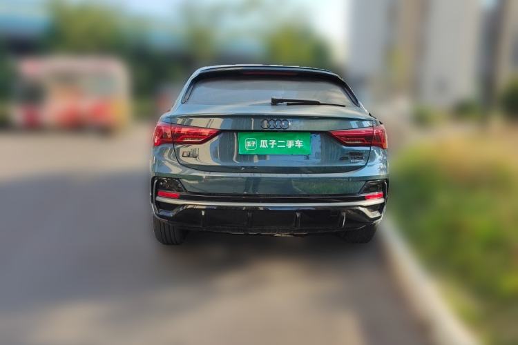 Audi q3 sportback 2024 — фото 3