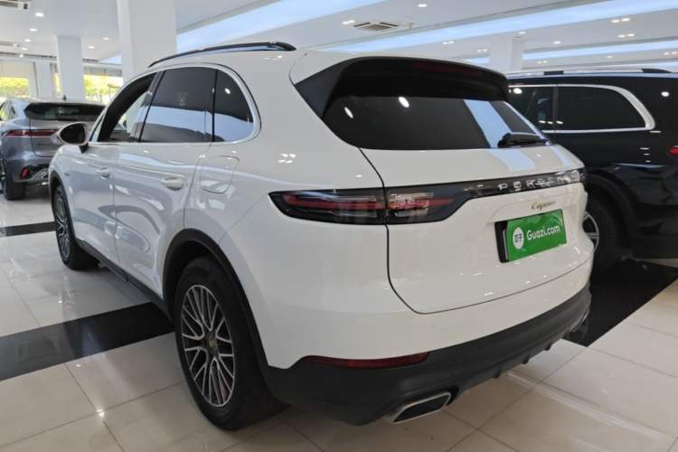 Porsche Cayenne E-Hybrid 2021 — фото 4