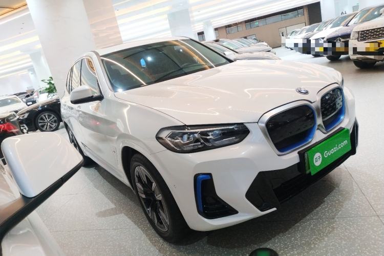 BMW iX3 2022 — 3