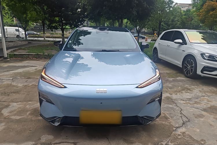 Geely Galaxy E8 2025 — 2