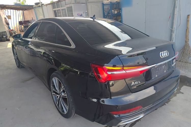 Audi A6 2022 — 4