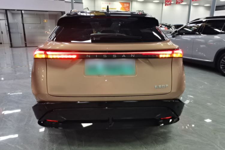 Nissan Ariya 2022 — 5