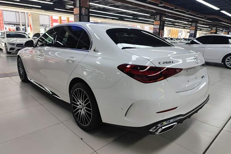 Mercedes-Benz C 260 L 2022 — 4