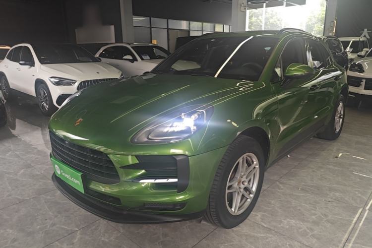 Porsche Macan 2021 — фото 1
