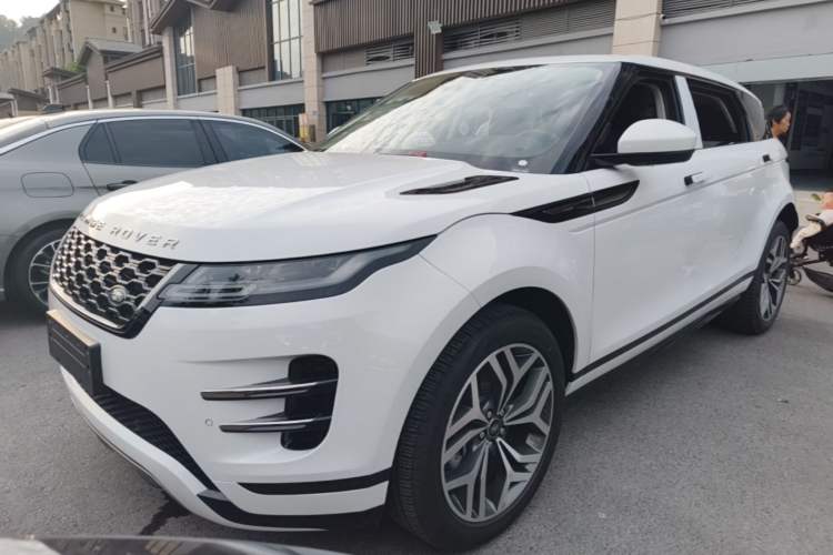Land Rover Range Rover Evoque 2023 — фото 1