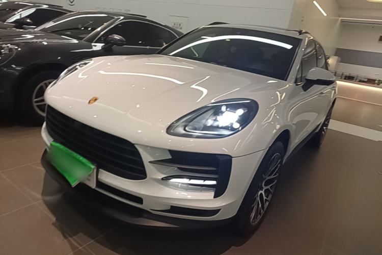 Porsche Macan 2020 — фото 1