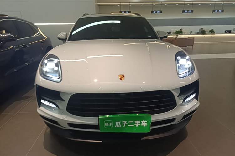 Porsche Macan 2020 — фото 2