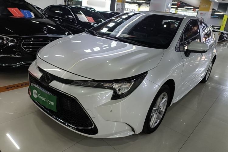 Toyota Corolla 2021 — фото 1