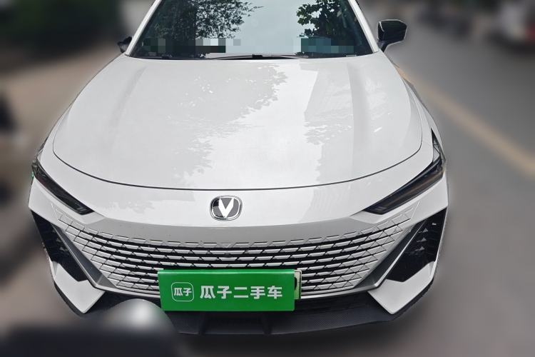ChangAn UNI-V 2023 — 2