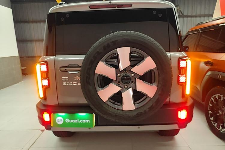 BAIC BJ40 2025 — 5