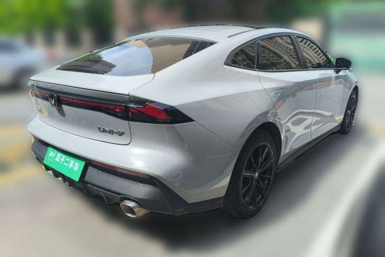 ChangAn UNI-V 2022 — 4