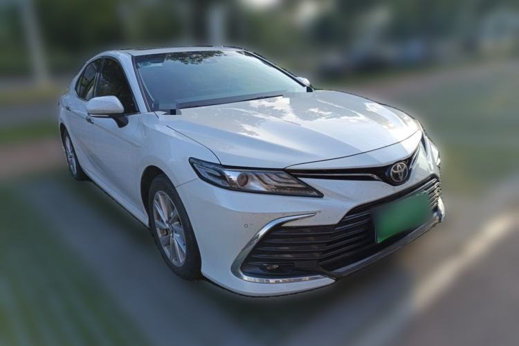 Toyota Camry 2021 — фото 3