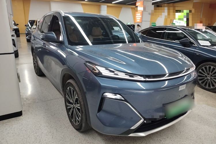 Geely Xingjian 7 2025 — 3