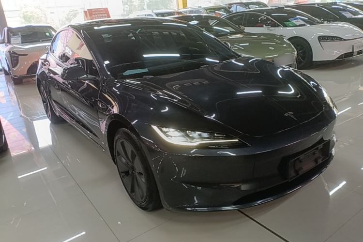 Tesla Model 3 2023 — 3