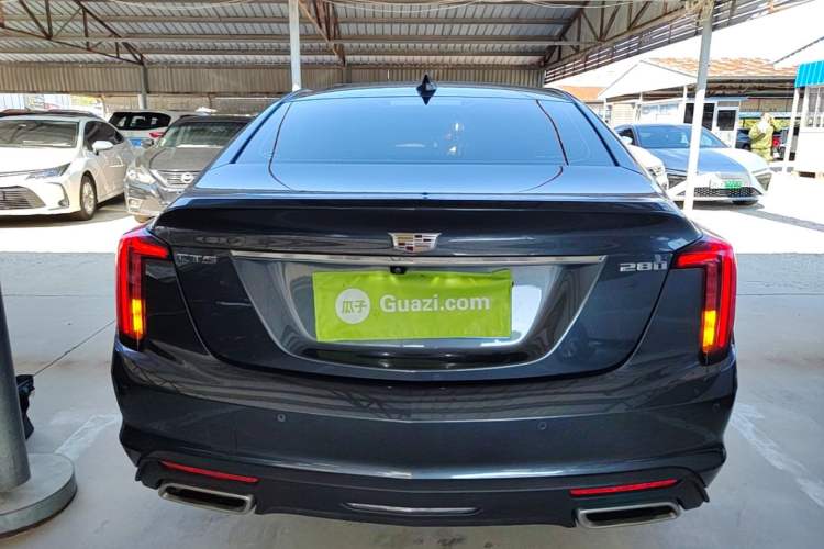 Cadillac CT5 2022 — 5