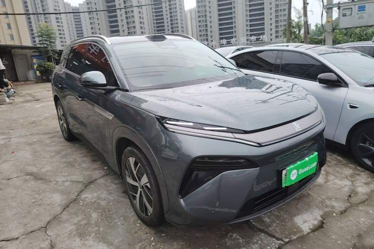 BYD Tang L 2025 — 3