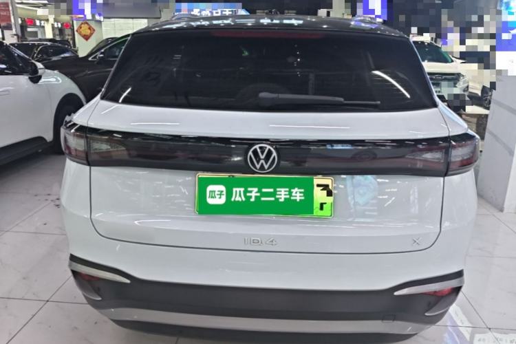 Volkswagen ID.4 X 2023 — фото 5