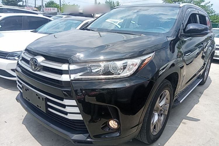 Toyota Highlander 2021 — фото 1