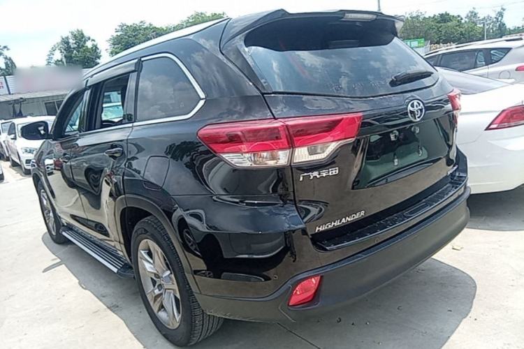 Toyota Highlander 2021 — фото 4