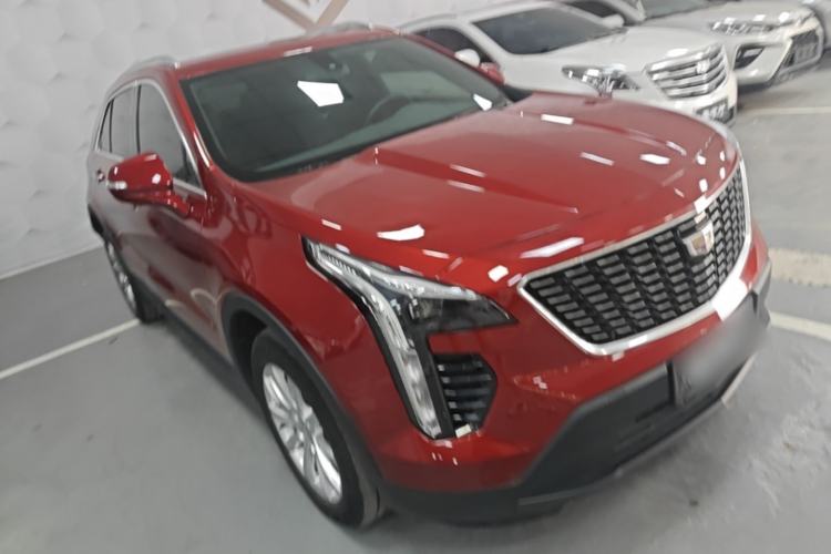 Cadillac XT4 2022 — фото 3