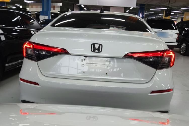 Honda Civic 2023 — 5