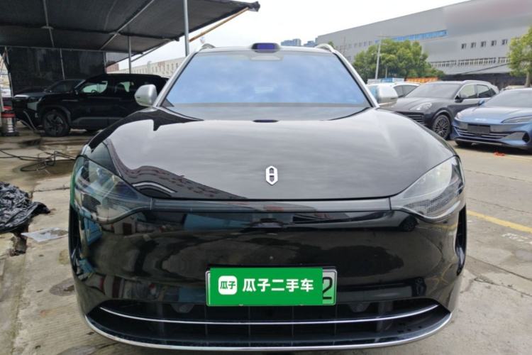 AITO M9 2024 — 2