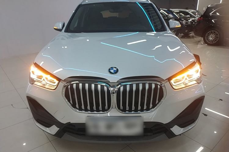 BMW X1 2021 — фото 2