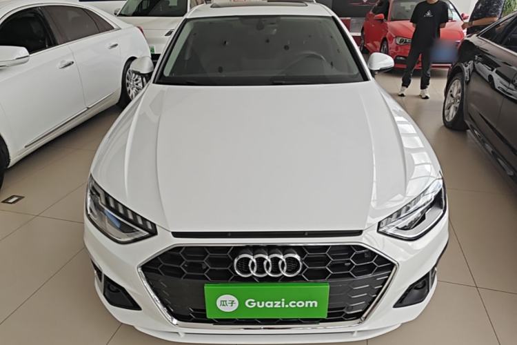 Audi A4 2024 — 2