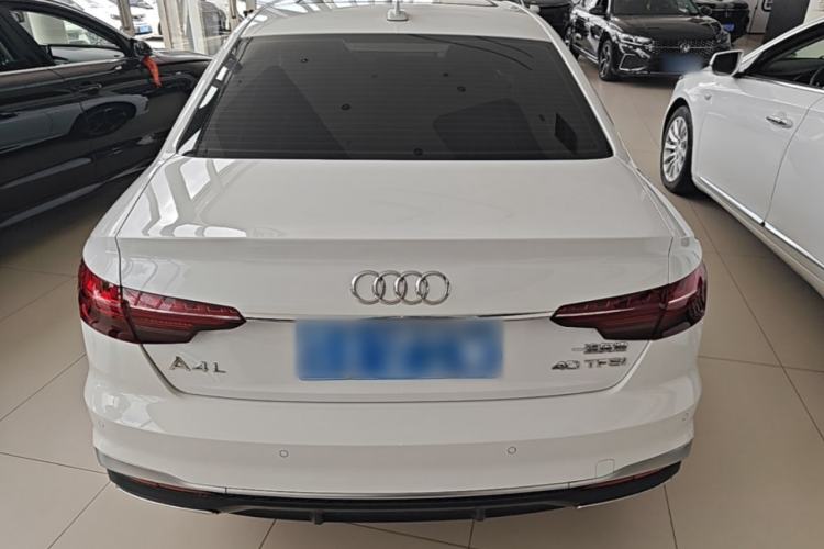 Audi A4 2024 — 5