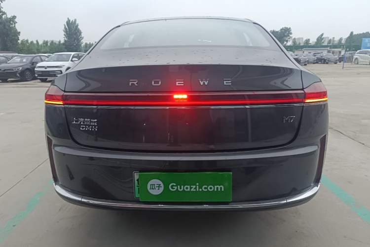 Roewe M7 2025 — 5