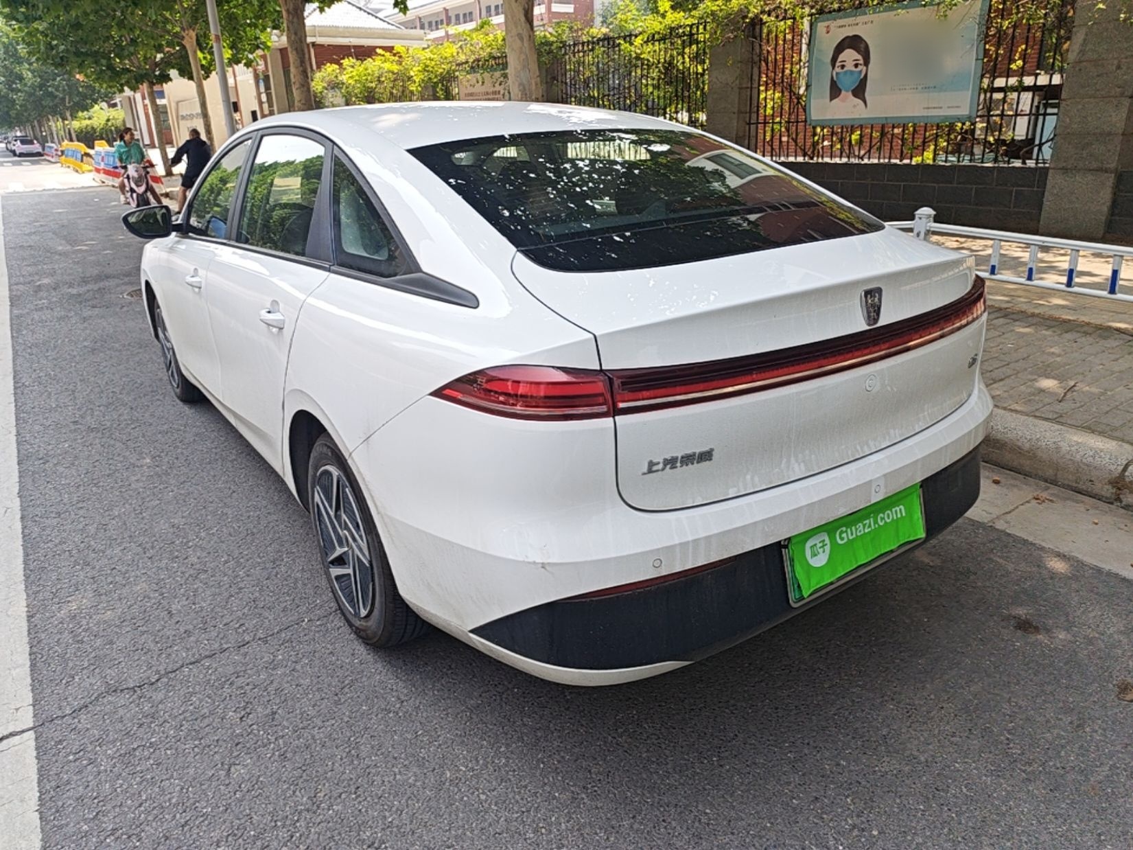 Roewe roewe e6 2025 — фото 4