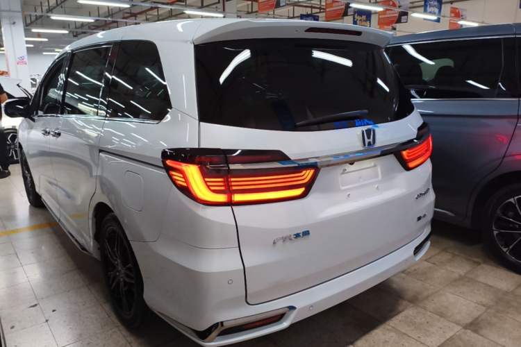 Honda Odyssey 2024 — 4