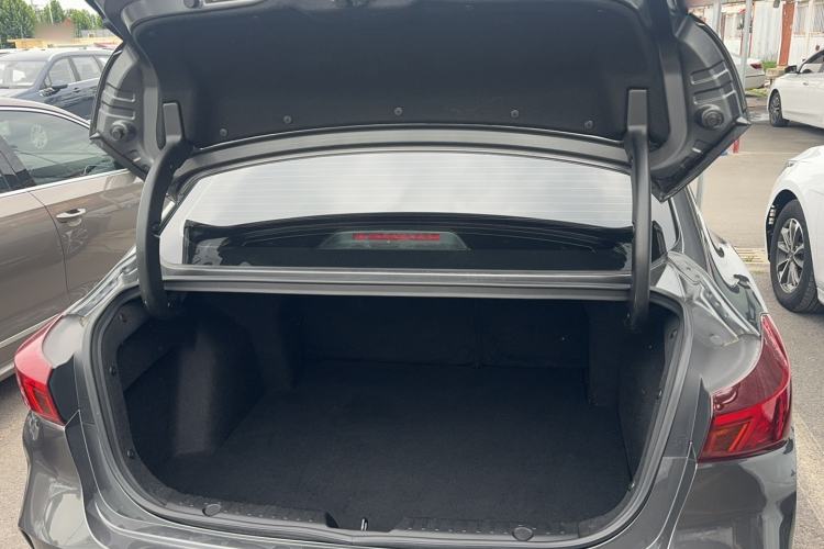 ChangAn Eado 2022 — 5